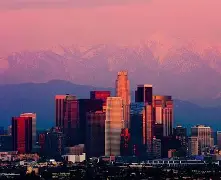 兰博电竞-洛杉矶湖人训练开放日，转会期强势反弹引欢呼，NBA总决赛在即，赛程密集仍需轮换(湖人vs凯尔特人全场回放最新消息今天)