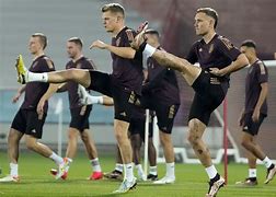 包含窗口期摩纳哥调整名单以备亚冠Uzi在德国队比赛中惊险取胜，密尔沃基雄鹿刷新队史纪录都惊呆了的词条